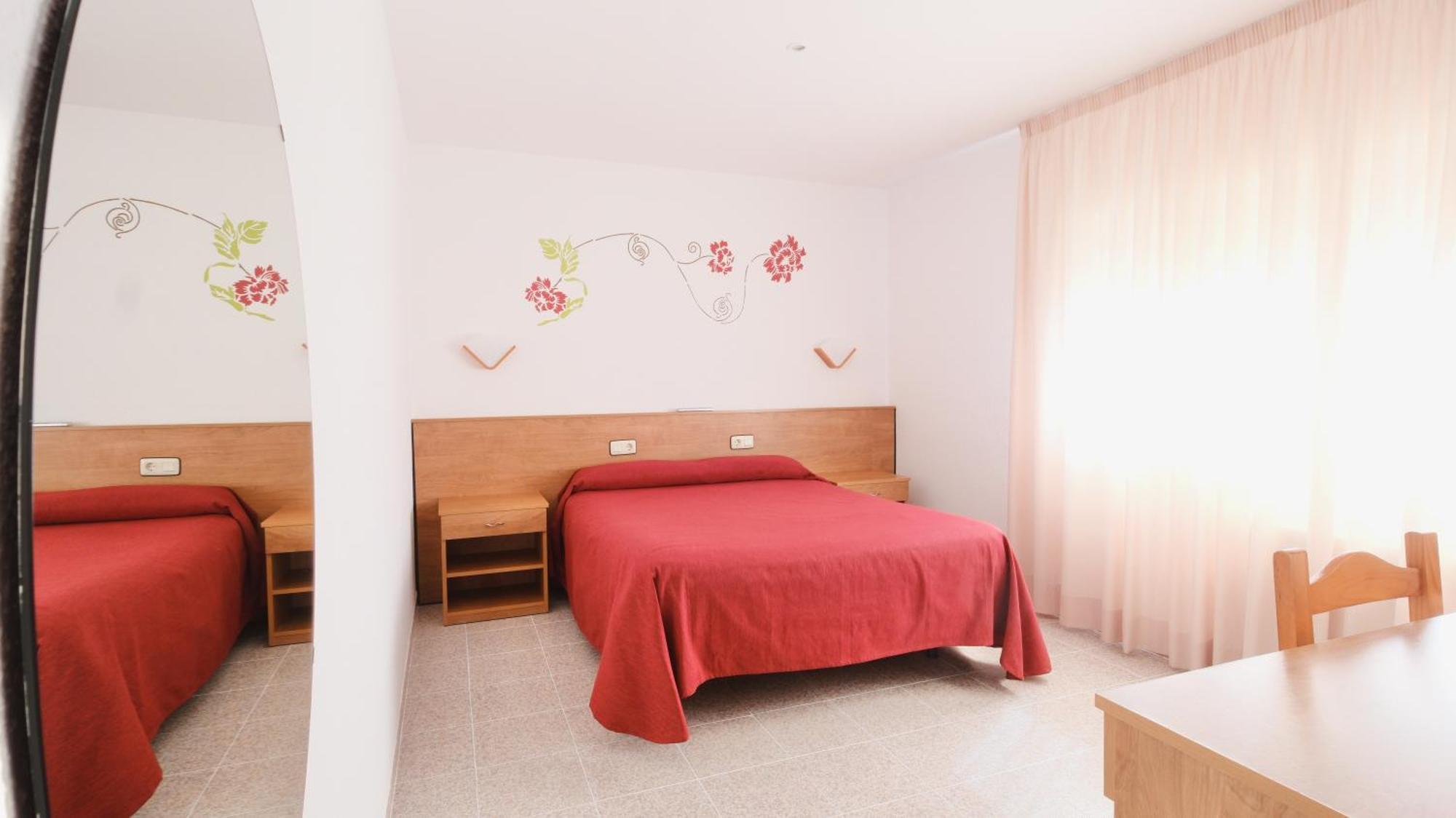 Hotel Paradis Torredembarra Kültér fotó