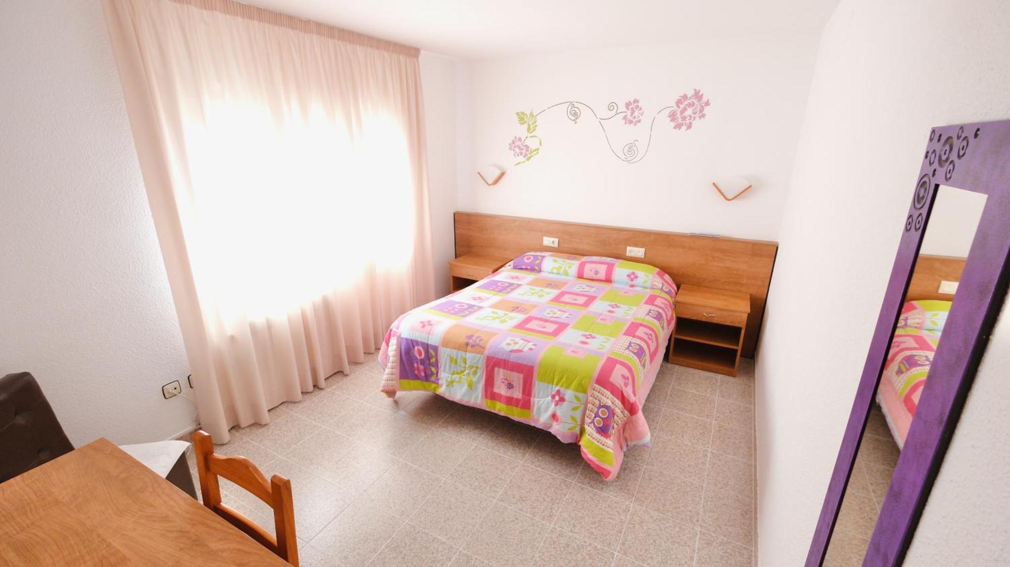 Hotel Paradis Torredembarra Kültér fotó